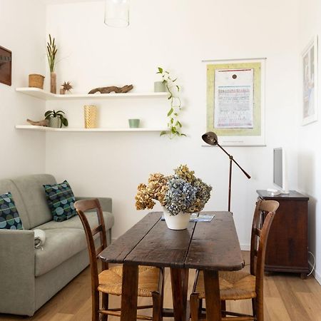Maestrale Apartment Nebbiuno ภายนอก รูปภาพ